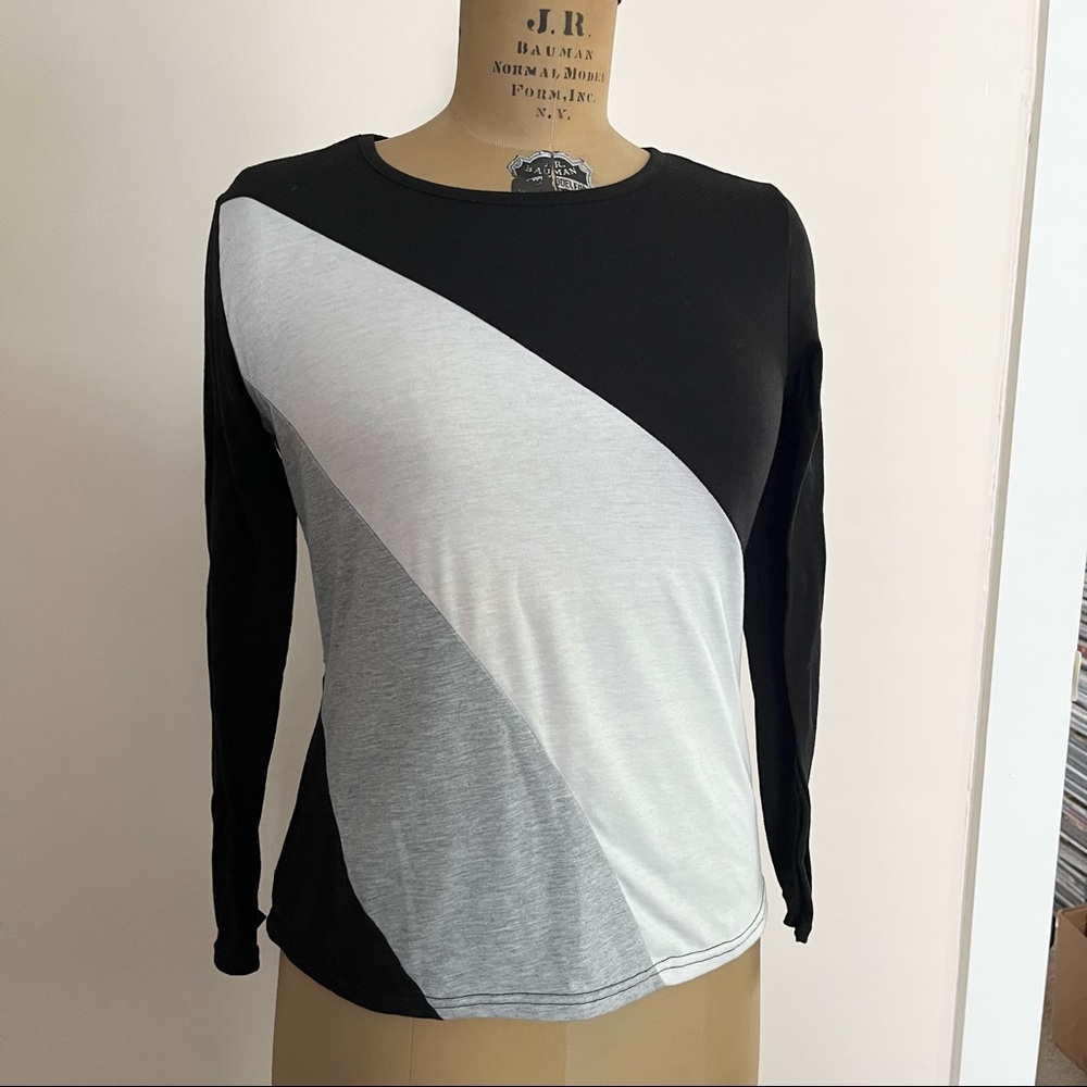 2/$20 Echo Fashion Classic Women’s Color Blocked Long Sleeve Crew Neck T-Shirt